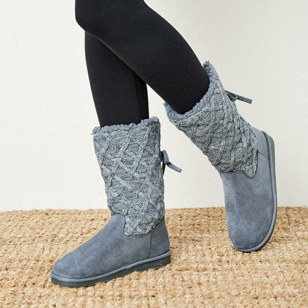 Boots - Picture 3 of 4